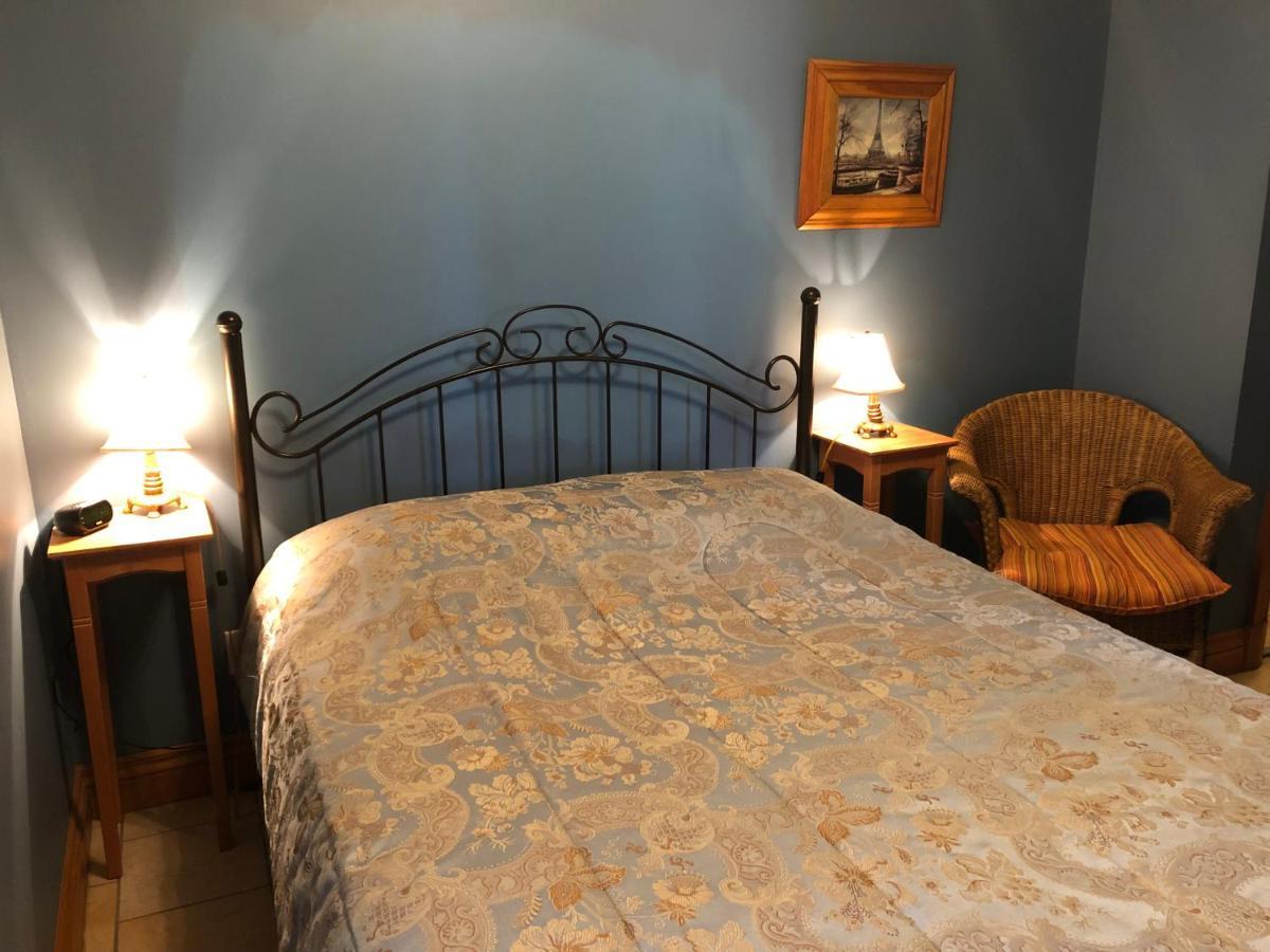 ホテル Manoir Ramezay Marieville エクステリア 写真